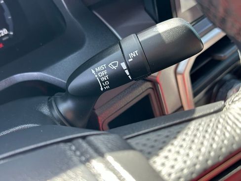 Used 2025 Toyota Tacoma TRD Sport image 25