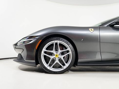 Used 2025 Ferrari Roma Spider image 12
