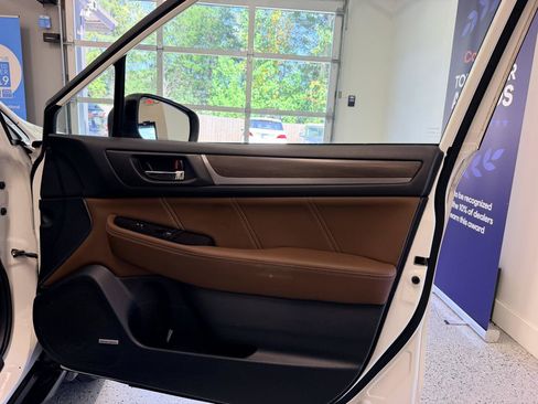 Used 2018 Subaru Outback 2.5i Touring w/ Protection Package #1 AWD/4WD image 25