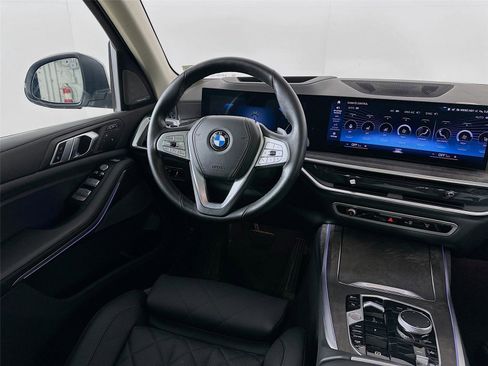 Used 2023 BMW X7 xDrive40i w/ Premium Package image 24
