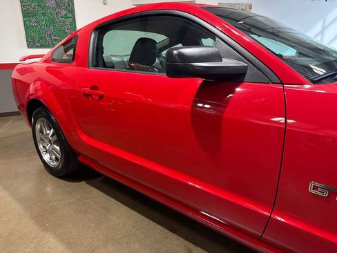 Used 2005 Ford Mustang GT Premium image 52