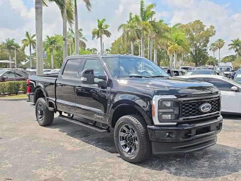 Used 2023 Ford F250 Lariat w/ Lariat Ultimate Package image 2