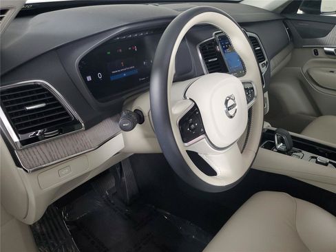 Certified 2025 Volvo XC90 B5 Plus w/ Protection Package AWD/4WD image 23
