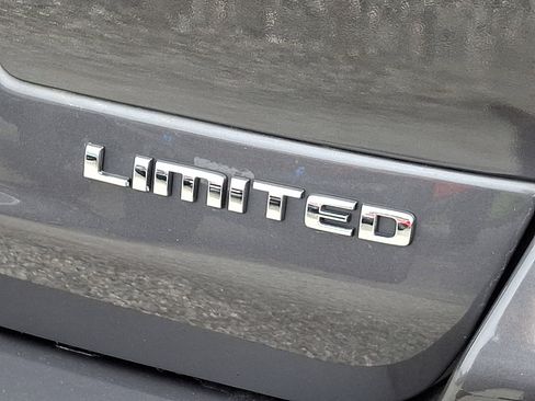 Used 2023 Jeep Grand Cherokee L Limited w/ Trailer Tow Group (B) image 32