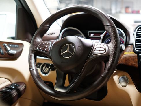 Used 2016 Mercedes-Benz GLE 350 SUV image 18