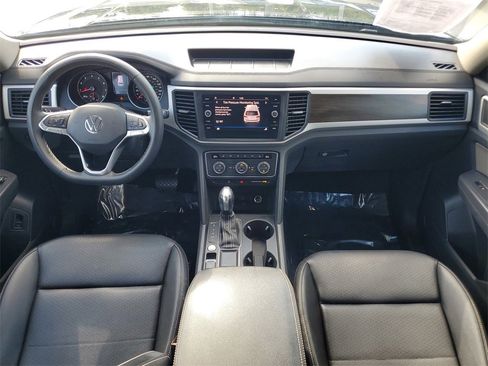 Used 2021 Volkswagen Atlas SE image 15