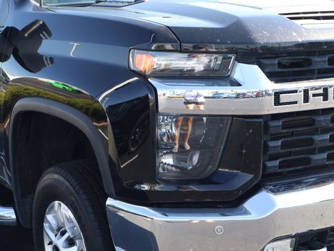 Used 2022 Chevrolet Silverado 2500 LT w/ All Star Edition AWD/4WD image 4