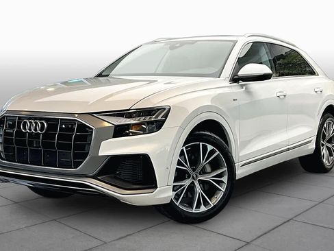 Used 2023 Audi Q8 Premium Plus w/ Premium Plus Package AWD/4WD image 2