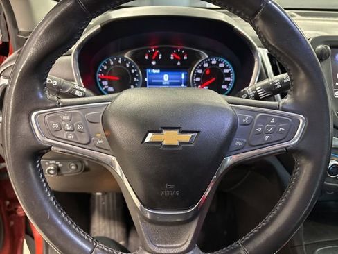 Used 2020 Chevrolet Equinox LT image 24