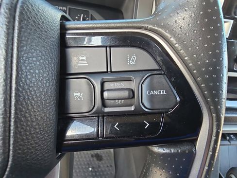 Used 2022 Toyota Tundra SR5 w/ SR5 Convenience Package image 19