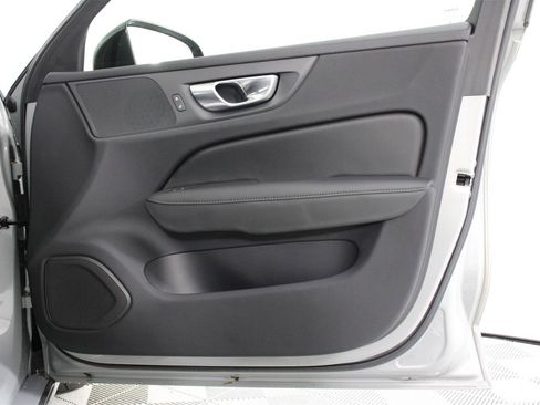 Certified 2024 Volvo S60 B5 Core image 21