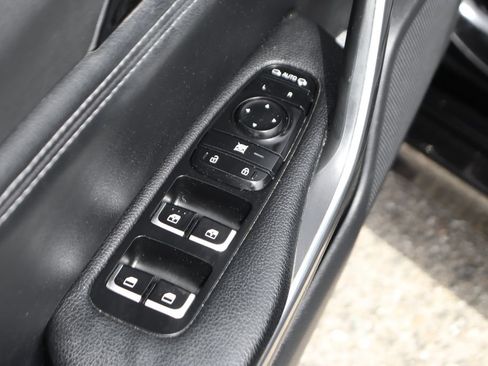 Used 2023 Kia Stinger GT-Line w/ Sun & Sound Package RWD image 16