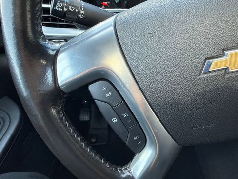 Used 2017 Chevrolet Traverse LT AWD/4WD image 36