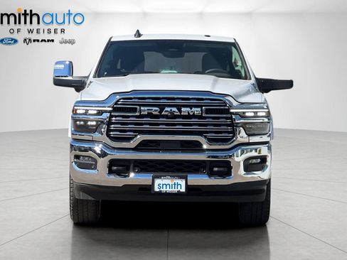 New 2026 RAM 2500 Limited AWD/4WD image 3
