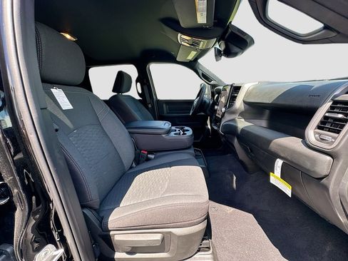 New 2025 RAM 2500 Tradesman image 32