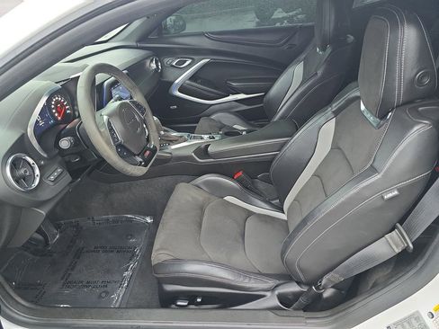 Used 2021 Chevrolet Camaro SS image 21