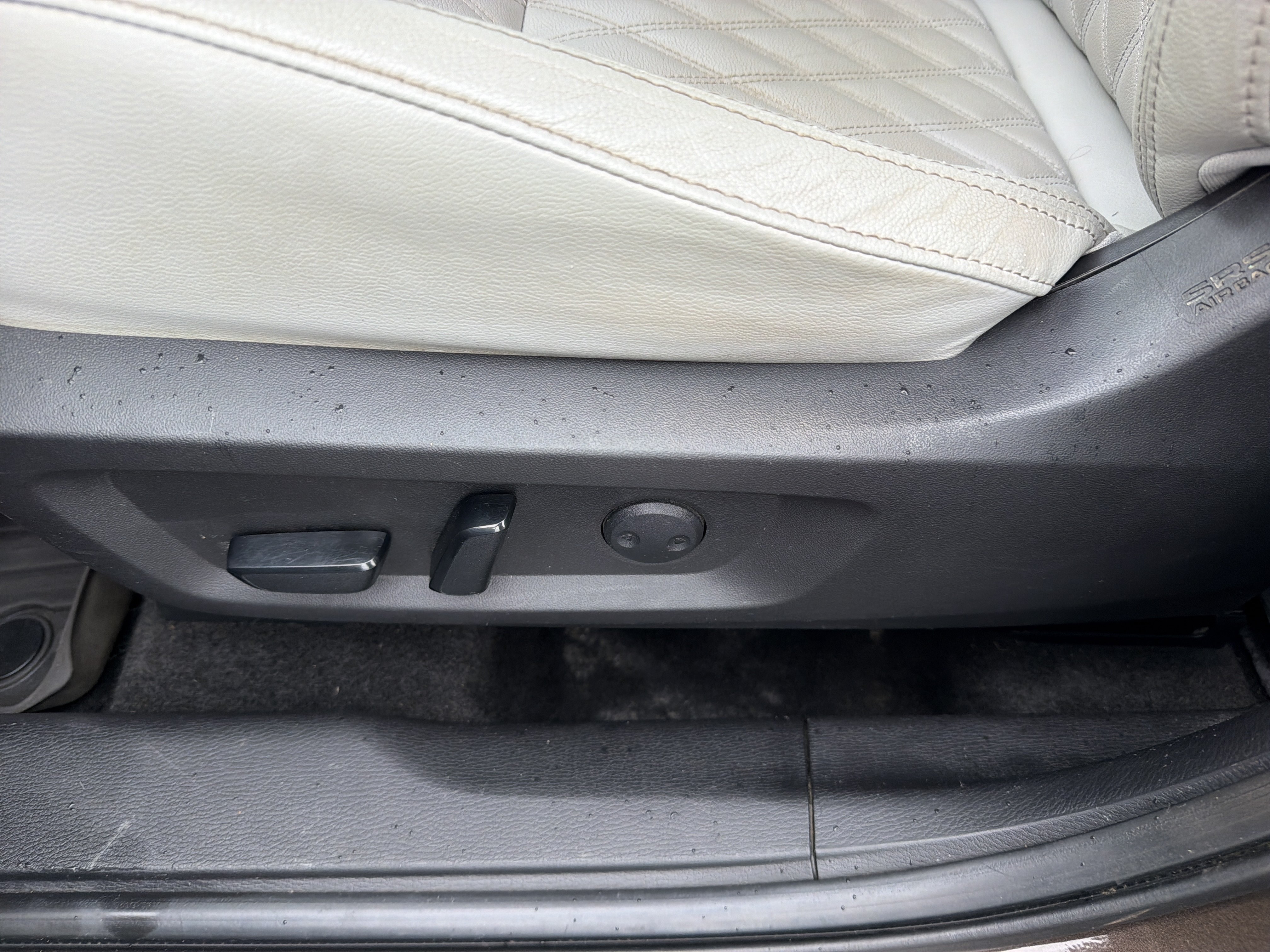 Used 2022 Mitsubishi Outlander SEL AWD/4WD image 16