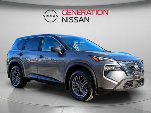 Certified 2025 Nissan Rogue S image 1