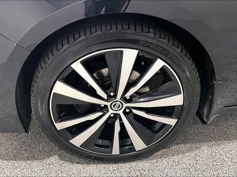 Used 2019 Nissan Altima 2.5 Platinum AWD/4WD image 41