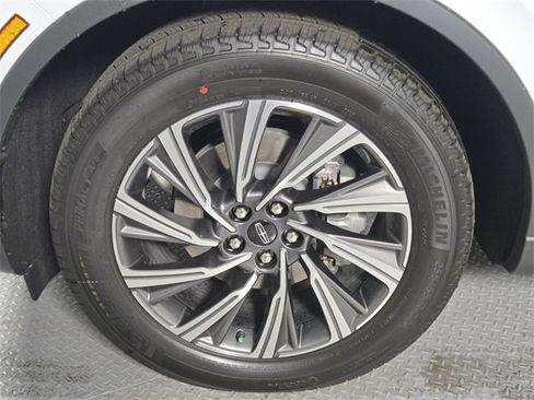 New 2026 Lincoln Aviator Premiere image 11