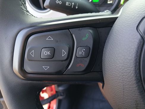 Used 2025 Jeep Wrangler Willys image 33