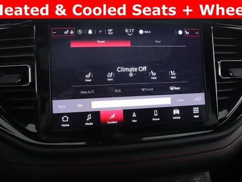 Used 2025 Dodge Durango GT image 3