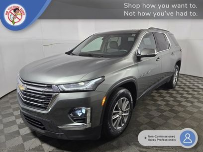 Used 2023 Chevrolet Traverse LT