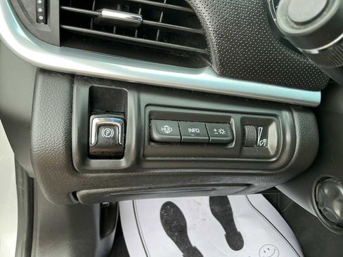 Used 2017 Cadillac XTS Premium Luxury FWD image 15
