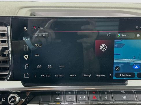 Used 2025 GMC Sierra 1500 SLT image 19