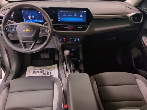 Used 2025 Chevrolet TrailBlazer LS w/ LS Convenience Package image 15