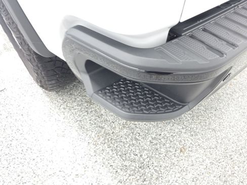 Used 2024 GMC Sierra 2500 AT4X image 26