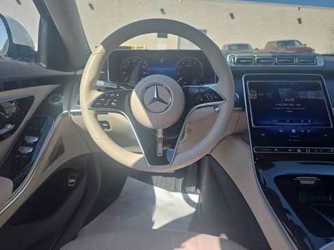 Certified 2025 Mercedes-Benz S 500 4MATIC image 14