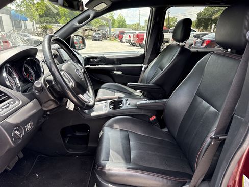 Used 2019 Dodge Grand Caravan GT image 9