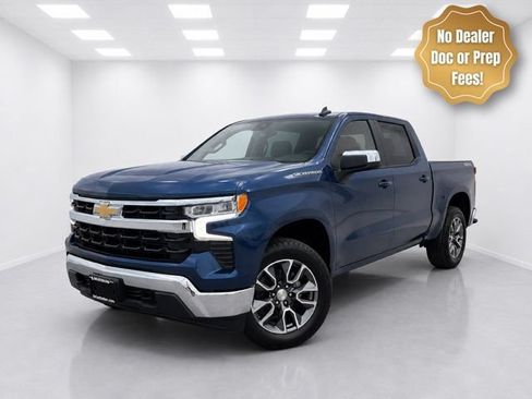 Used 2022 Chevrolet Silverado 1500 LT AWD/4WD image 1