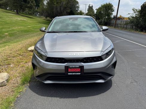 Used 2024 Kia Forte LXS FWD image 7