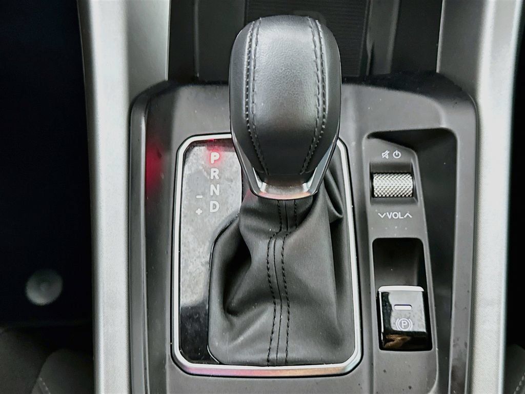Used 2025 Alfa Romeo Tonale AWD/4WD image 16