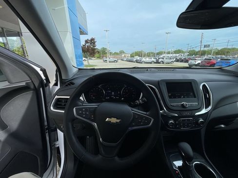 Certified 2022 Chevrolet Equinox LT FWD image 10