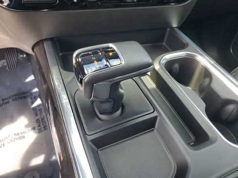 Used 2024 Chevrolet Silverado 1500 LTZ image 26