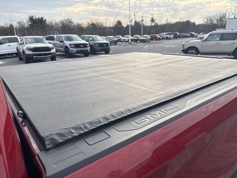 Used 2023 GMC Sierra 1500 Elevation image 14