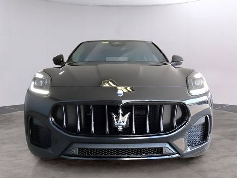 New 2024 Maserati Grecale GT image 3