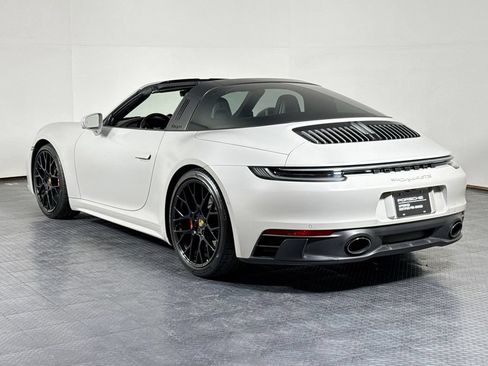 Used 2022 Porsche 911 Targa 4 GTS AWD/4WD image 3