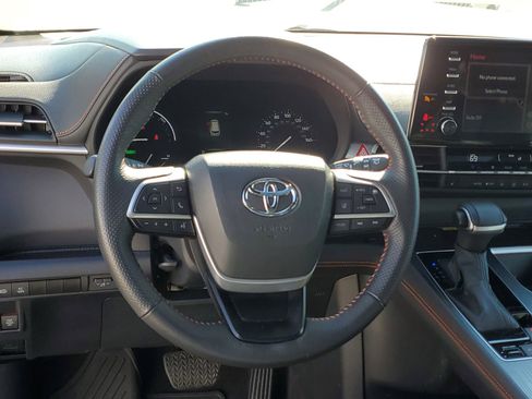 Certified 2024 Toyota Sienna XSE w/ XSE Plus Package image 12