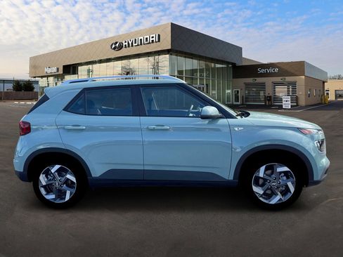 New 2026 Hyundai Venue SEL image 9