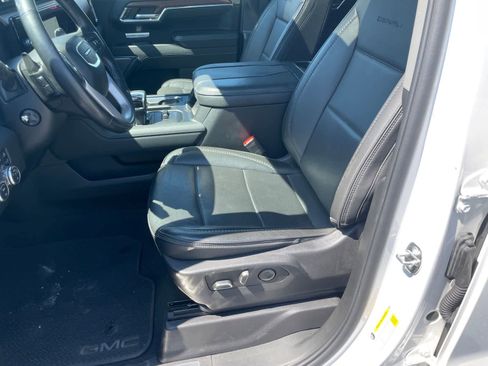 Used 2023 GMC Sierra 1500 Denali w/ Denali Reserve Package AWD/4WD image 9
