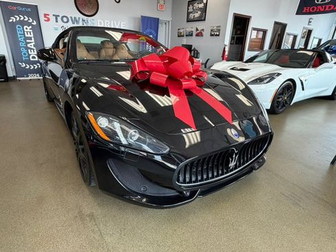 Used 2016 Maserati GranTurismo Sport RWD image 21