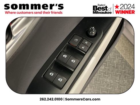 Used 2019 Toyota Camry LE image 11