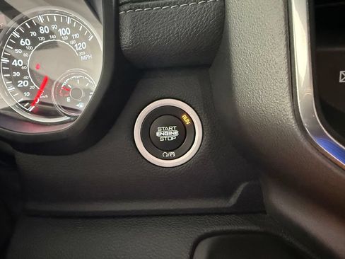 Used 2022 RAM 1500 Laramie AWD/4WD image 25