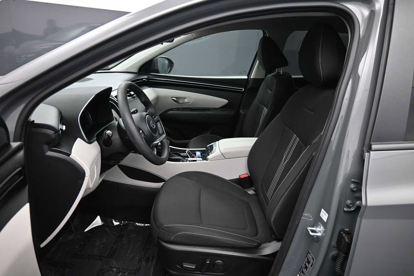 Used 2024 Hyundai Tucson SEL FWD image 18