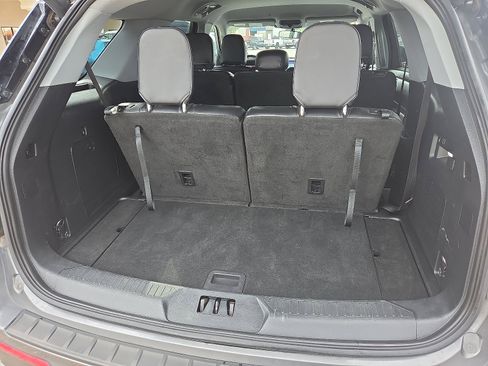 Used 2023 Ford Explorer XLT w/ Equipment Group 202A image 10