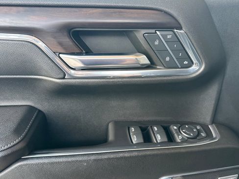 Certified 2023 GMC Sierra 1500 SLT w/ SLT Premium Package image 11